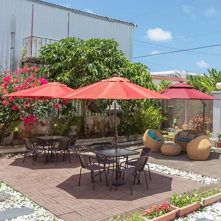 Oasis Boutique House Saipan Exterior foto